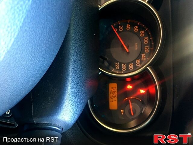 Ниссан Тиида, объемом двигателя 1.6 л и пробегом 156 тыс. км за 4000 $, фото 1 на Automoto.ua