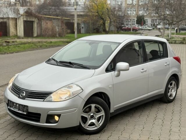 Сірий Ніссан Тііда, об'ємом двигуна 1.6 л та пробігом 167 тис. км за 7250 $, фото 1 на Automoto.ua