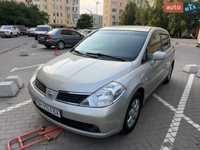 Сірий Ніссан Тііда, об'ємом двигуна 1.6 л та пробігом 47 тис. км за 5950 $, фото 1 на Automoto.ua
