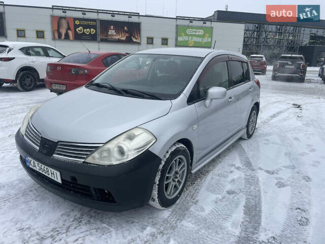 Серый Ниссан Тиида, объемом двигателя 1.5 л и пробегом 122 тыс. км за 4650 $, фото 1 на Automoto.ua