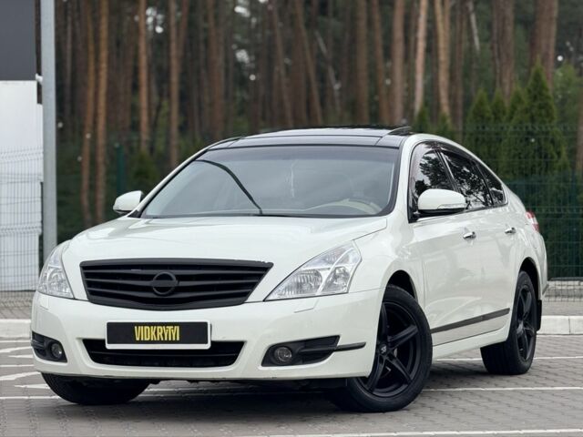 Білий Ніссан Теана, об'ємом двигуна 3.5 л та пробігом 207 тис. км за 7950 $, фото 1 на Automoto.ua