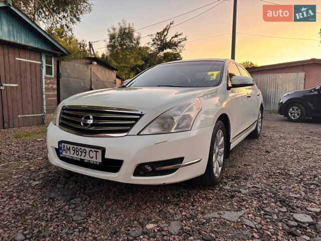 Білий Ніссан Теана, об'ємом двигуна 3.5 л та пробігом 272 тис. км за 8200 $, фото 1 на Automoto.ua