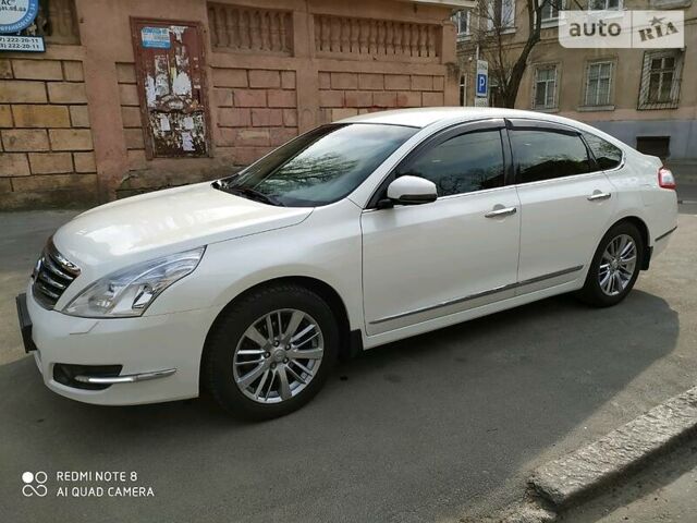 Білий Ніссан Теана, об'ємом двигуна 2.5 л та пробігом 75 тис. км за 13500 $, фото 1 на Automoto.ua