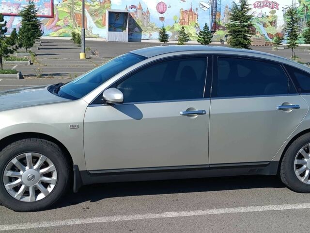 Бежевый Ниссан Теана, объемом двигателя 2.3 л и пробегом 300 тыс. км за 4300 $, фото 1 на Automoto.ua