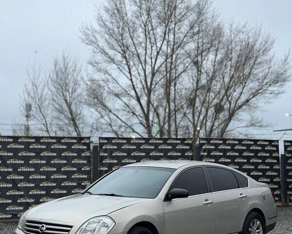 Бежевий Ніссан Теана, об'ємом двигуна 2 л та пробігом 304 тис. км за 4350 $, фото 1 на Automoto.ua