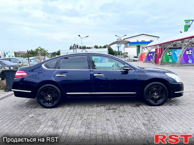 Чорний Ніссан Теана, об'ємом двигуна 2.5 л та пробігом 163 тис. км за 6000 $, фото 1 на Automoto.ua