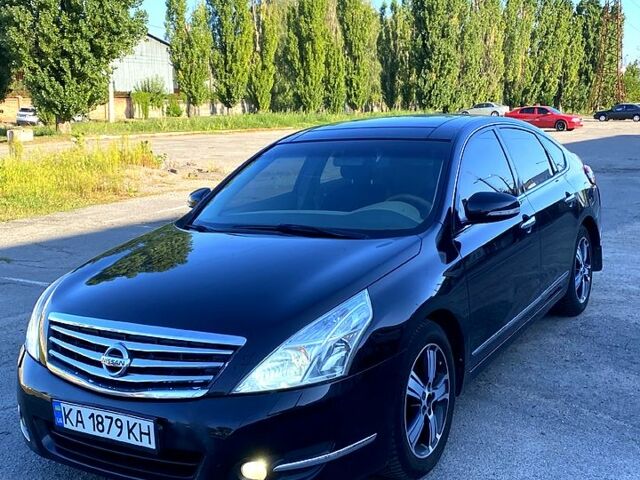 Черный Ниссан Теана, объемом двигателя 3.5 л и пробегом 350 тыс. км за 5900 $, фото 1 на Automoto.ua