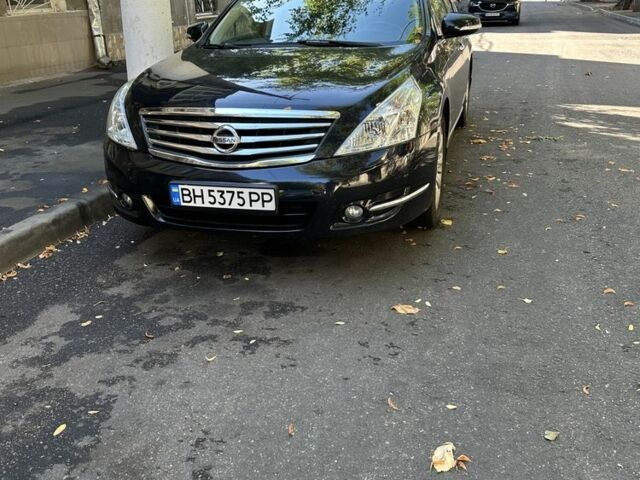 Черный Ниссан Теана, объемом двигателя 3.5 л и пробегом 240 тыс. км за 6900 $, фото 1 на Automoto.ua