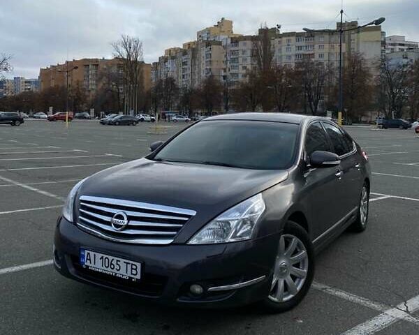 Фиолетовый Ниссан Теана, объемом двигателя 2.5 л и пробегом 255 тыс. км за 6700 $, фото 1 на Automoto.ua