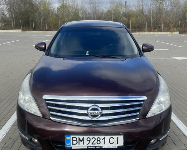 Ниссан Теана 2010 в Сумах на Automoto.ua Красный Ниссан Теана, объемом двигателя 3.5 л и пробегом 260 тыс. км за 7300 $, фото 1 на Automoto.ua