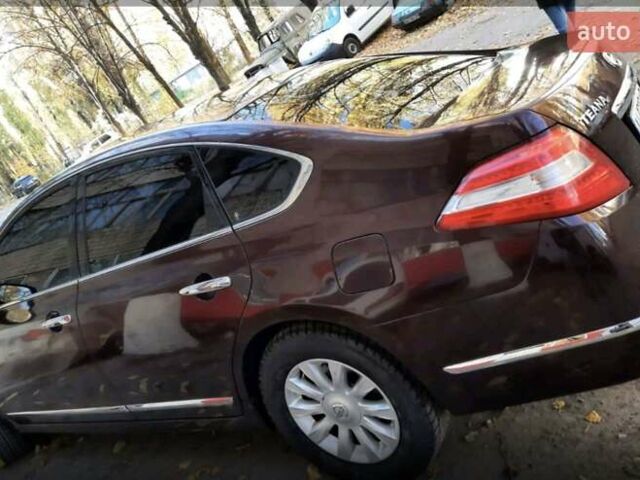 Ниссан Теана, объемом двигателя 2.5 л и пробегом 233 тыс. км за 8500 $, фото 1 на Automoto.ua