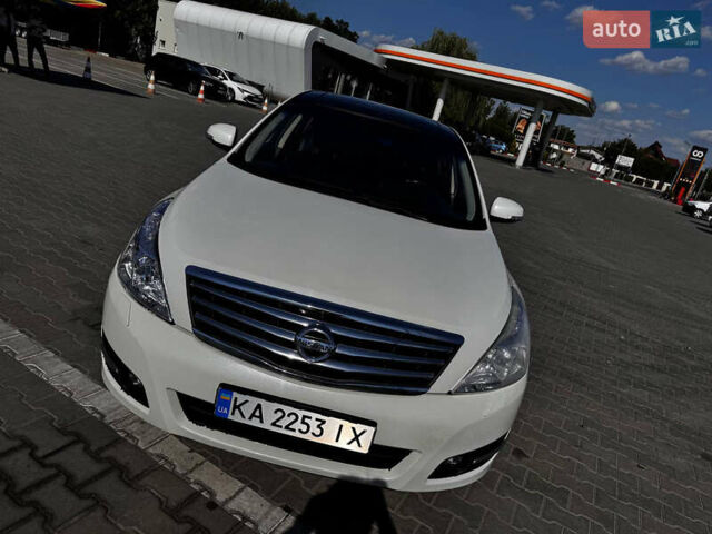 Ниссан Теана, объемом двигателя 0 л и пробегом 147 тыс. км за 10000 $, фото 1 на Automoto.ua