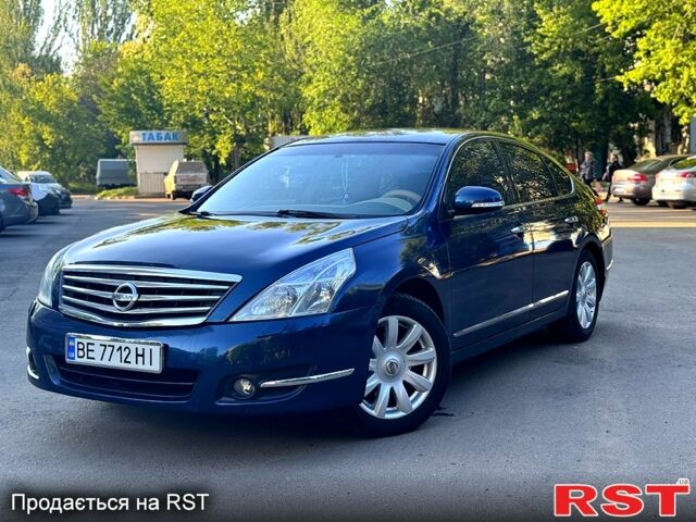 Ниссан Теана, объемом двигателя 2.5 л и пробегом 254 тыс. км за 8700 $, фото 1 на Automoto.ua