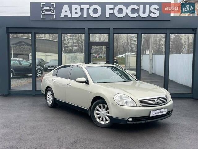 Серый Ниссан Теана, объемом двигателя 2.35 л и пробегом 301 тыс. км за 4990 $, фото 1 на Automoto.ua