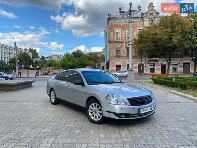 Серый Ниссан Теана, объемом двигателя 2.35 л и пробегом 218 тыс. км за 6000 $, фото 1 на Automoto.ua
