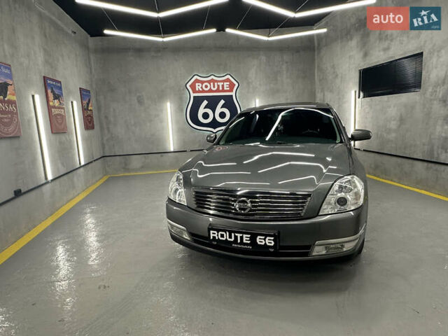 Сірий Ніссан Теана, об'ємом двигуна 0 л та пробігом 247 тис. км за 5990 $, фото 1 на Automoto.ua