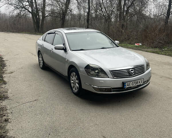 Серый Ниссан Теана, объемом двигателя 2.3 л и пробегом 198 тыс. км за 5500 $, фото 1 на Automoto.ua