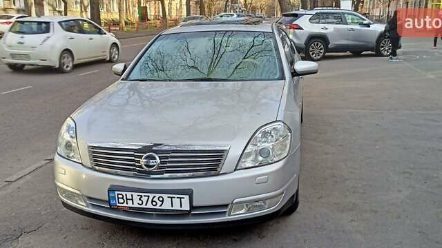 Серый Ниссан Теана, объемом двигателя 2.3 л и пробегом 180 тыс. км за 6150 $, фото 1 на Automoto.ua