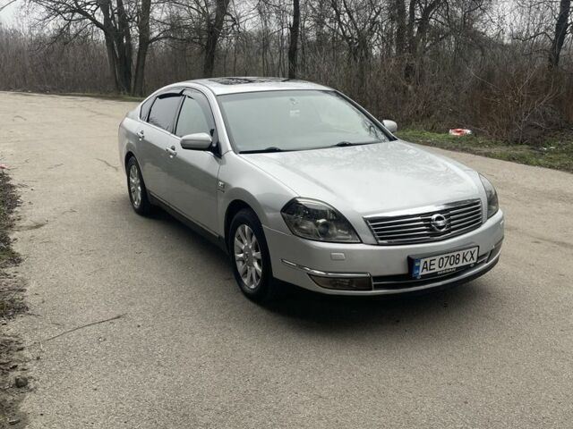 Серый Ниссан Теана, объемом двигателя 2.3 л и пробегом 190 тыс. км за 5900 $, фото 1 на Automoto.ua