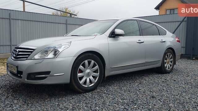 Серый Ниссан Теана, объемом двигателя 2.5 л и пробегом 270 тыс. км за 7200 $, фото 1 на Automoto.ua