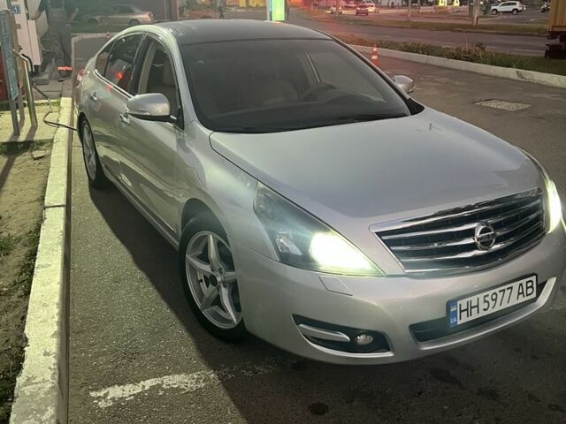 Серый Ниссан Теана, объемом двигателя 2.5 л и пробегом 233 тыс. км за 6999 $, фото 1 на Automoto.ua