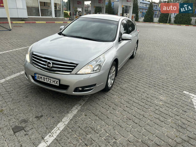 Сірий Ніссан Теана, об'ємом двигуна 2.5 л та пробігом 107 тис. км за 9200 $, фото 1 на Automoto.ua