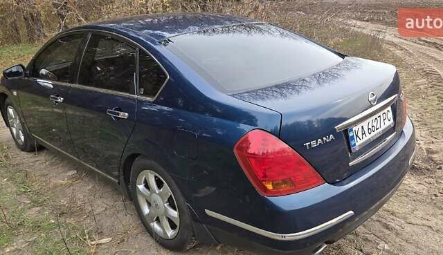 Синий Ниссан Теана, объемом двигателя 3.5 л и пробегом 132 тыс. км за 8500 $, фото 1 на Automoto.ua
