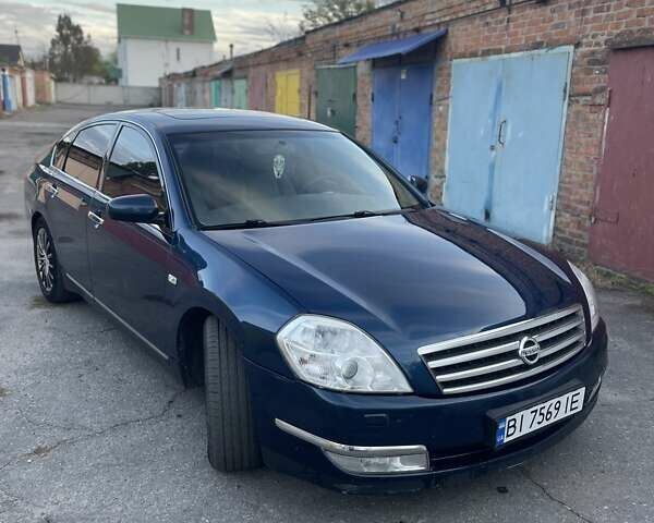 Синий Ниссан Теана, объемом двигателя 2.3 л и пробегом 250 тыс. км за 5700 $, фото 1 на Automoto.ua