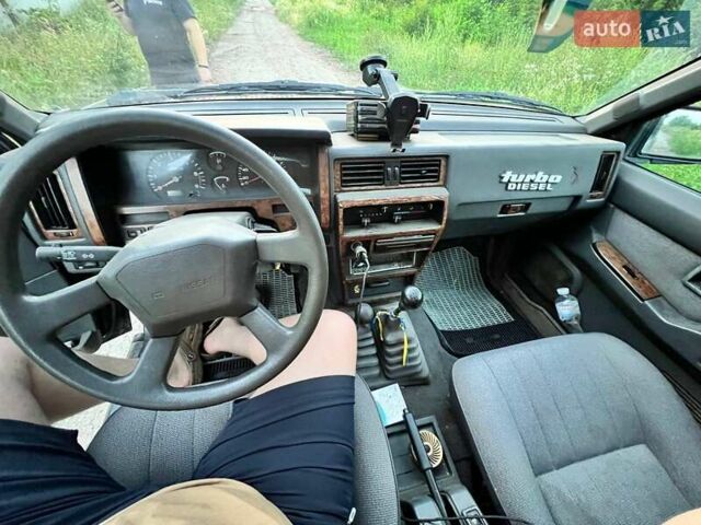 Черный Ниссан Террано, объемом двигателя 0 л и пробегом 140 тыс. км за 4200 $, фото 1 на Automoto.ua