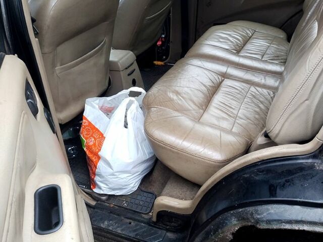 Ниссан Террано, объемом двигателя 2.7 л и пробегом 300 тыс. км за 1700 $, фото 1 на Automoto.ua