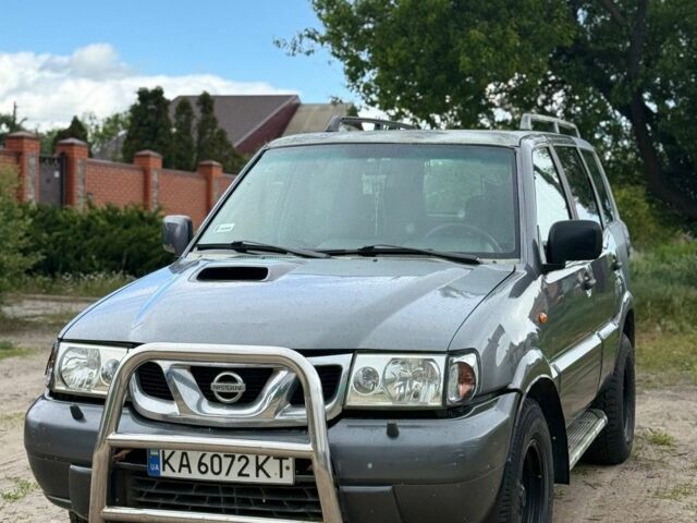 Серый Ниссан Террано, объемом двигателя 2.4 л и пробегом 215 тыс. км за 2350 $, фото 1 на Automoto.ua