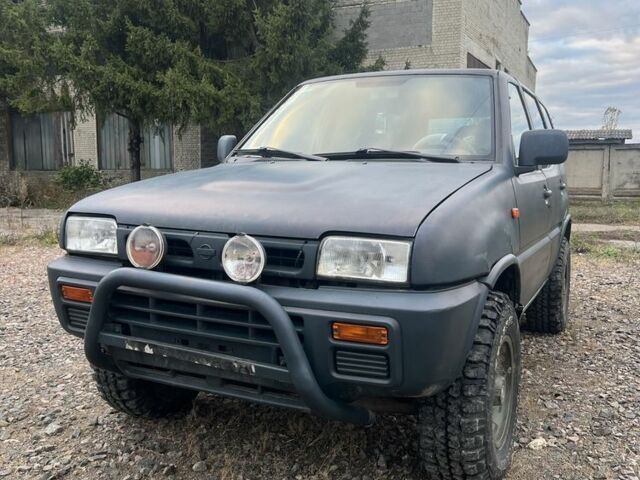 Синій Ніссан Террано, об'ємом двигуна 2.7 л та пробігом 299 тис. км за 2999 $, фото 1 на Automoto.ua