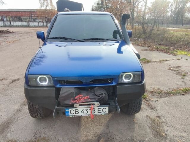 Синій Ніссан Террано, об'ємом двигуна 2.7 л та пробігом 280 тис. км за 5000 $, фото 1 на Automoto.ua