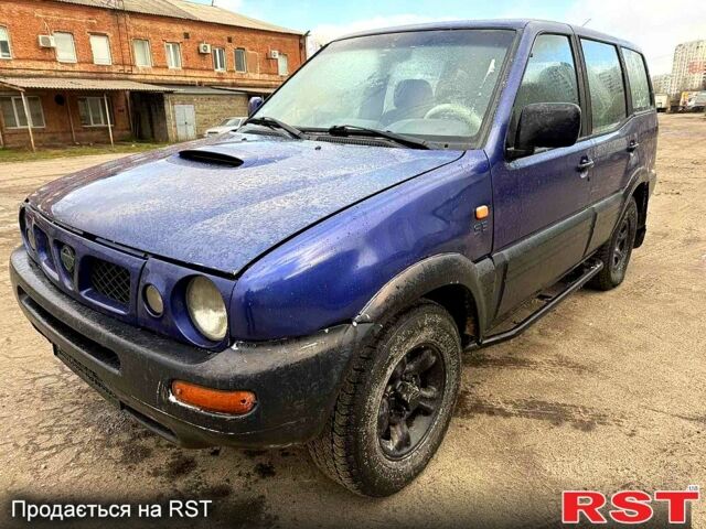 Синий Ниссан Террано, объемом двигателя 2.7 л и пробегом 299 тыс. км за 2500 $, фото 1 на Automoto.ua
