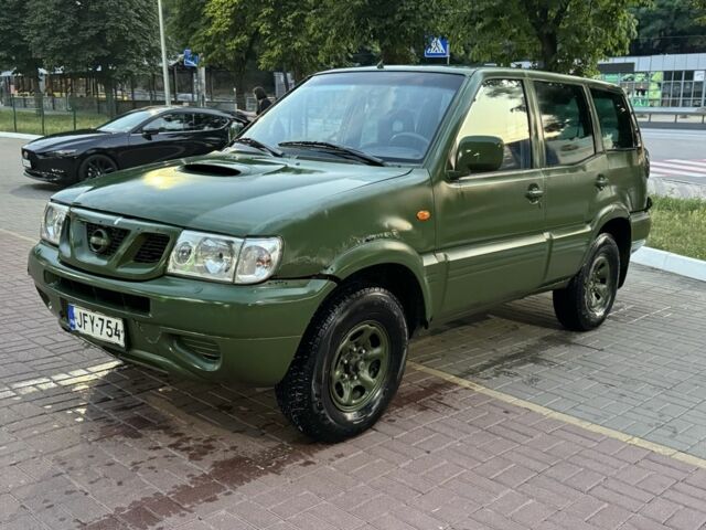 Зелений Ніссан Террано, об'ємом двигуна 2.7 л та пробігом 300 тис. км за 2500 $, фото 1 на Automoto.ua