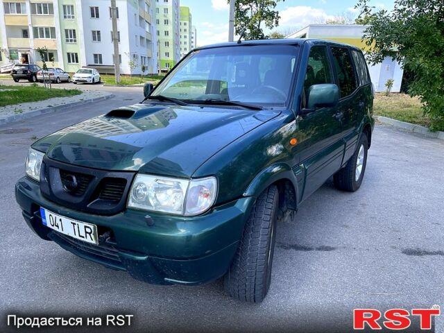 Зеленый Ниссан Террано, объемом двигателя 3 л и пробегом 316 тыс. км за 3000 $, фото 1 на Automoto.ua