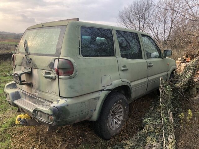 Зелений Ніссан Террано, об'ємом двигуна 2.7 л та пробігом 220 тис. км за 1183 $, фото 1 на Automoto.ua