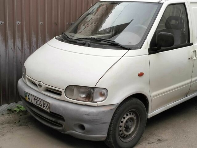 Білий Ніссан Ванетте, об'ємом двигуна 2.3 л та пробігом 260 тис. км за 1700 $, фото 1 на Automoto.ua