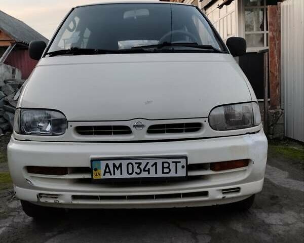 Білий Ніссан Ванетте, об'ємом двигуна 2.28 л та пробігом 266 тис. км за 3200 $, фото 1 на Automoto.ua