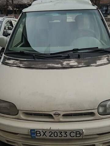 Белый Ниссан Ванетте, объемом двигателя 2.5 л и пробегом 320 тыс. км за 2200 $, фото 1 на Automoto.ua