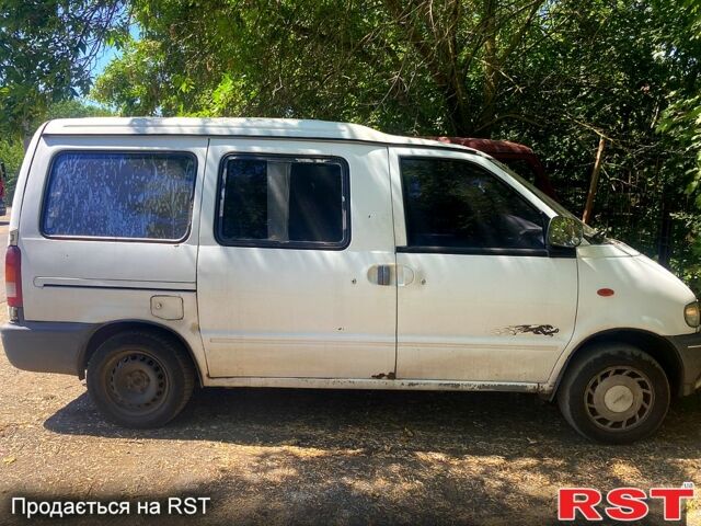 Ніссан Ванетте, об'ємом двигуна 2 л та пробігом 0 тис. км за 500 $, фото 1 на Automoto.ua