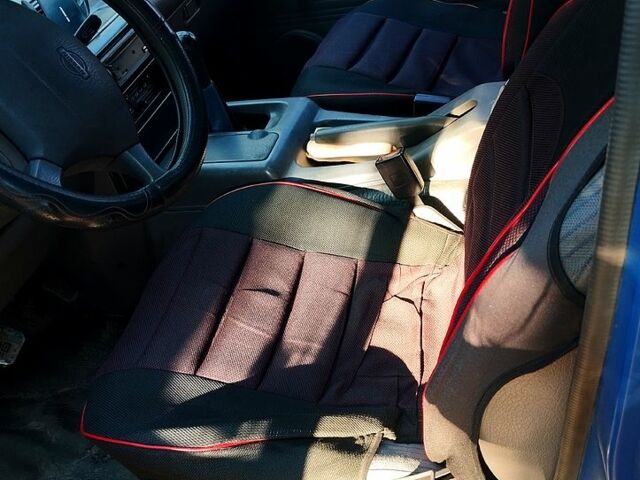 Синий Ниссан Ванетте, объемом двигателя 2.3 л и пробегом 303 тыс. км за 2500 $, фото 1 на Automoto.ua