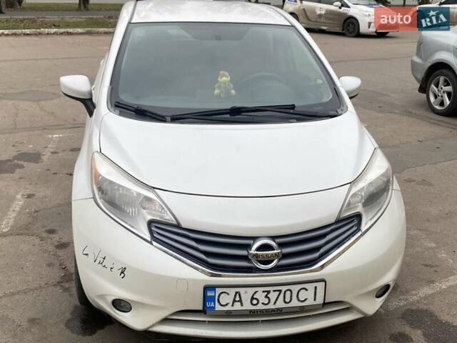 Белый Ниссан Верса, объемом двигателя 1.6 л и пробегом 250 тыс. км за 7300 $, фото 1 на Automoto.ua