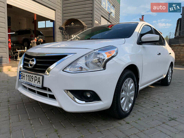 Белый Ниссан Верса, объемом двигателя 1.6 л и пробегом 72 тыс. км за 9600 $, фото 1 на Automoto.ua