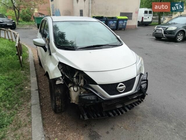 Білий Ніссан Верса, об'ємом двигуна 1.6 л та пробігом 140 тис. км за 6700 $, фото 1 на Automoto.ua
