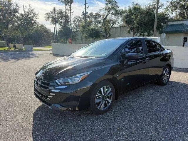 Черный Ниссан Верса, объемом двигателя 1.6 л и пробегом 22 тыс. км за 3900 $, фото 1 на Automoto.ua