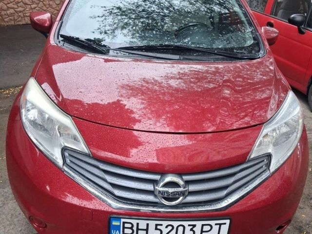Червоний Ніссан Верса, об'ємом двигуна 1.6 л та пробігом 140 тис. км за 7633 $, фото 1 на Automoto.ua