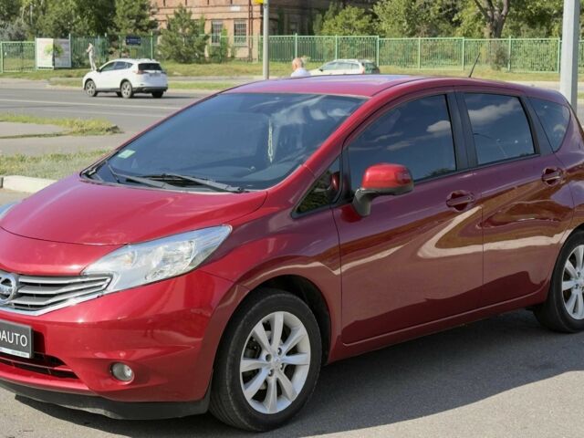 Красный Ниссан Верса, объемом двигателя 1.6 л и пробегом 120 тыс. км за 8400 $, фото 1 на Automoto.ua