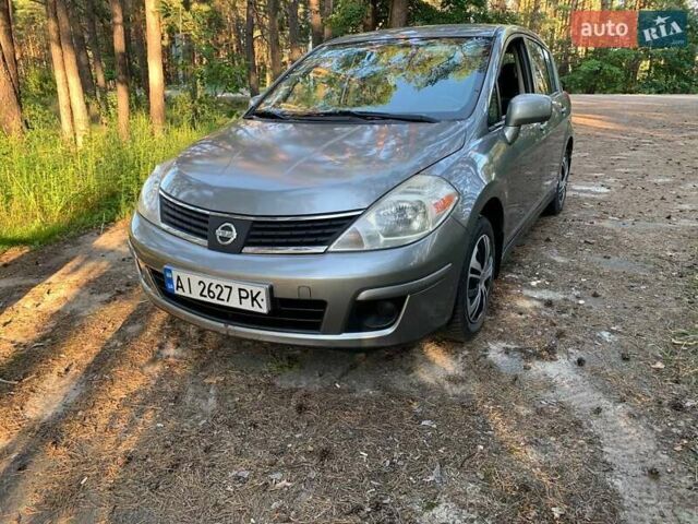 Сірий Ніссан Верса, об'ємом двигуна 1.8 л та пробігом 149 тис. км за 5999 $, фото 1 на Automoto.ua