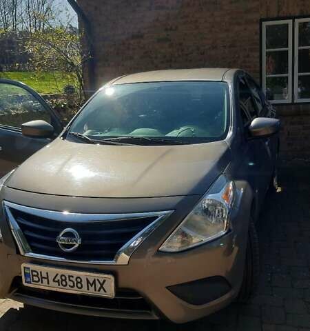 Серый Ниссан Верса, объемом двигателя 1.6 л и пробегом 130 тыс. км за 7500 $, фото 1 на Automoto.ua